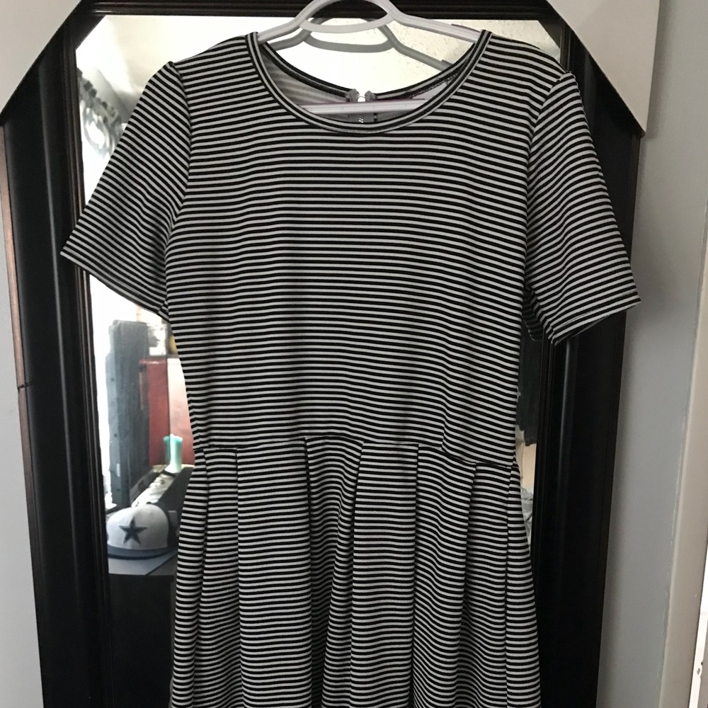 LuLaRoe Amelia